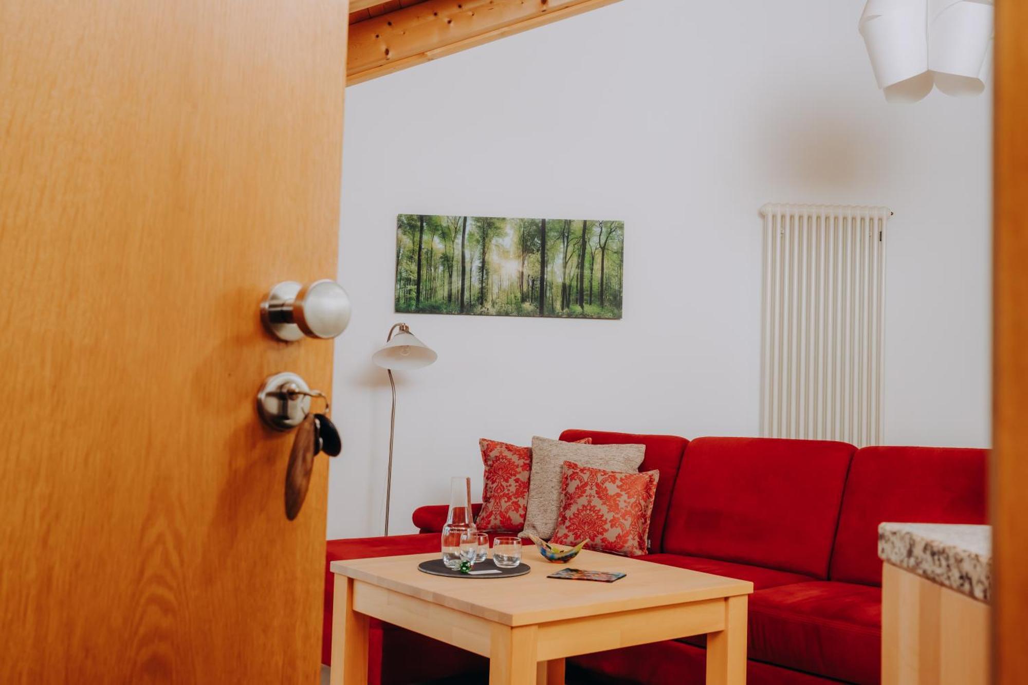 Lindenhaus Hotel Цвизел Екстериор снимка