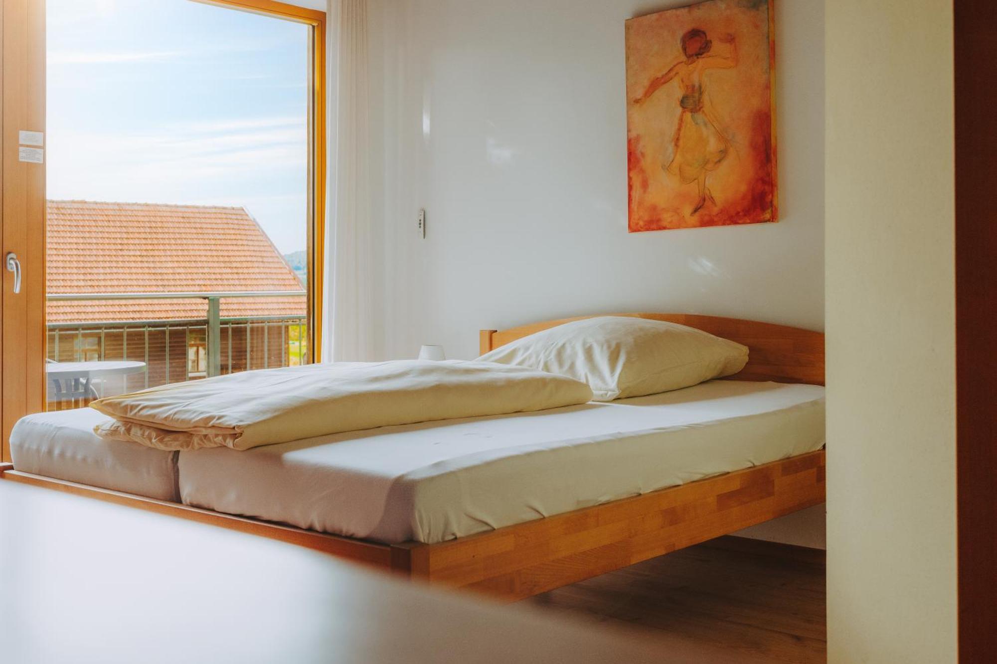 Lindenhaus Hotel Цвизел Екстериор снимка