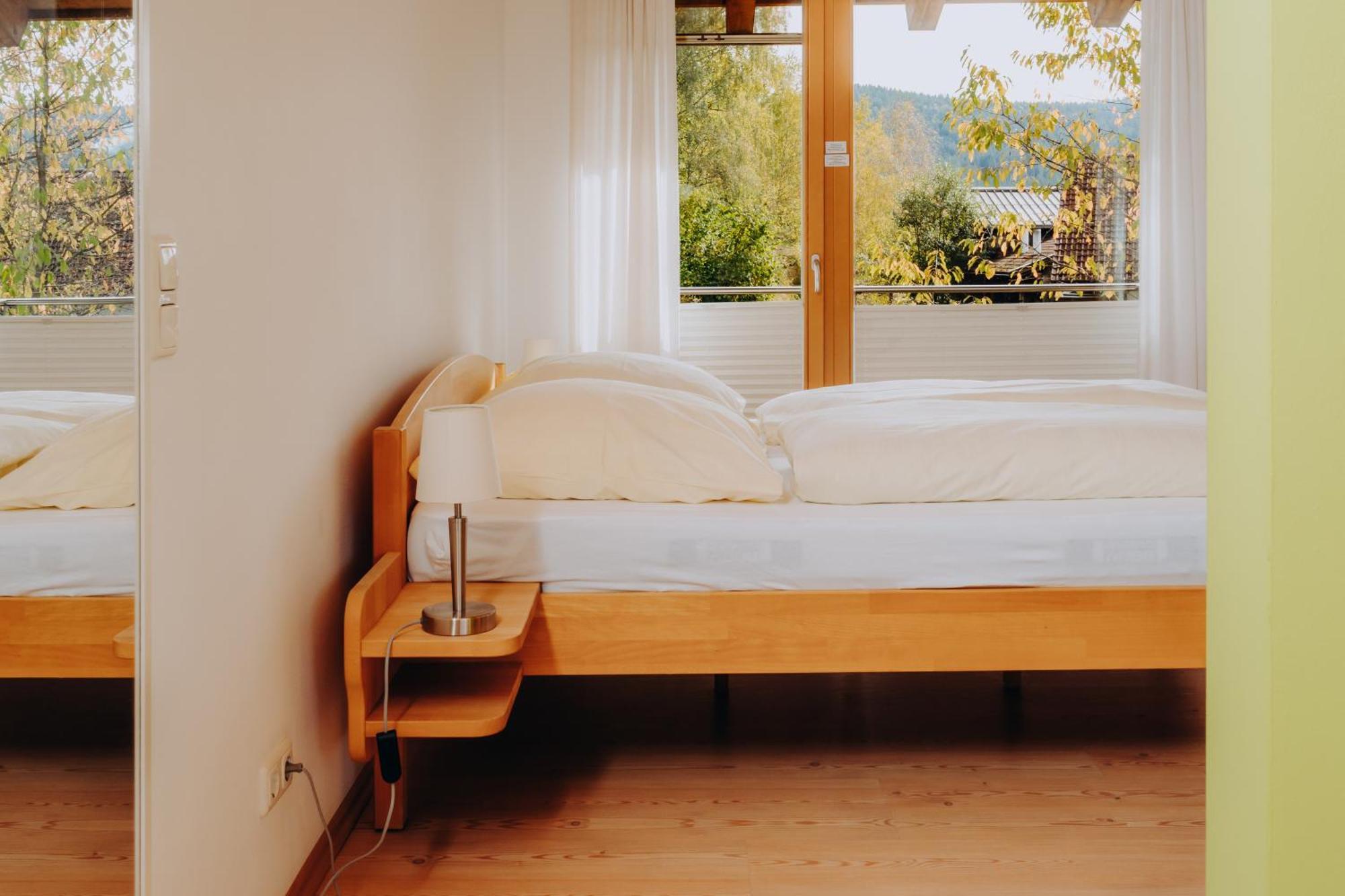 Lindenhaus Hotel Цвизел Екстериор снимка